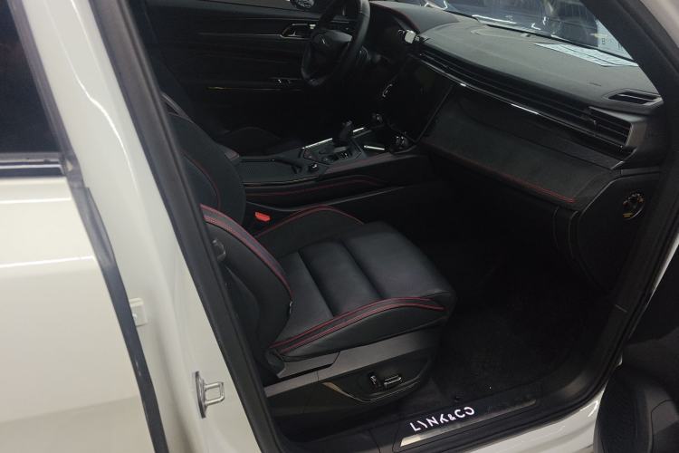 Used Lynk & Co 05 2020 2.0TD Four-Wheel Drive HypeHalo
