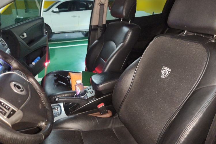 Used SsangYong Korando 2011 2.0T Diesel Two-Wheel Drive Automatic Luxury Navigation Edition Left Front Seat