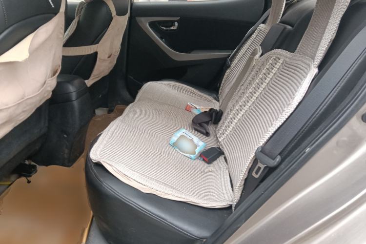 Used Hyundai Elantra (5th Generation / Langdong) 2012 1.6L Manual Leading Model