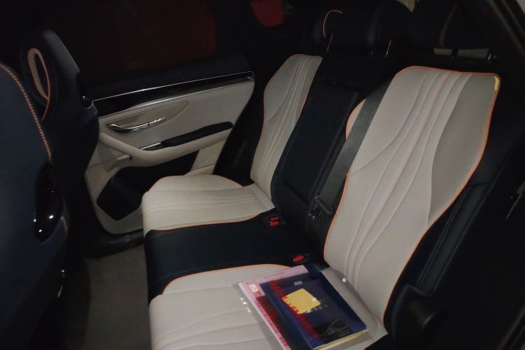 Used BYD Song PLUS New Energy 2024 HONOR Edition DM-i 150km Flagship PLUS
