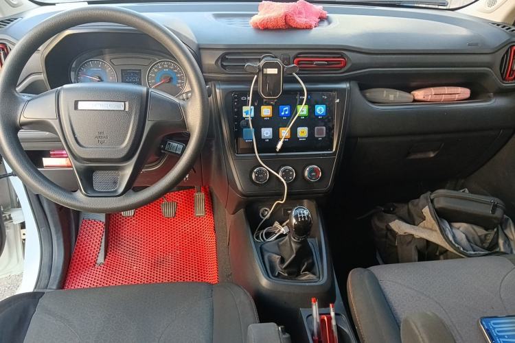 Used Dongfeng Fengon 380 2022 1.5L Comfort-Class Passenger Vehicle (Steel Spring) with 7 Seats