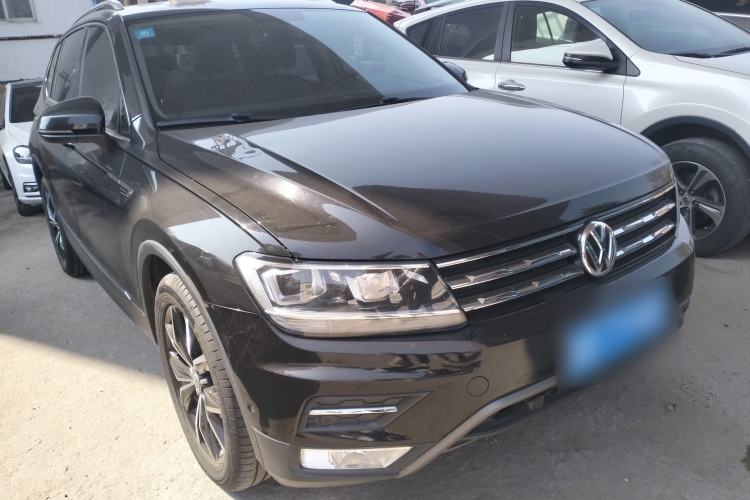 Used Volkswagen Tiguan L 2019 Revised 330TSI Automatic Two-Wheel Drive Smart & Luxury Edition China VI Standard Front Right 45 Deg