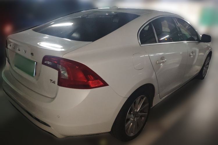 Used Volvo S60 2017 S60L T4 Smart Range Edition
