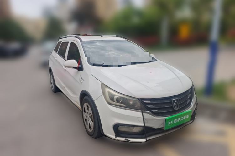 Used Baojun 310W 2017 1.5L Manual Comfort Version China V Front Right 45 Deg
