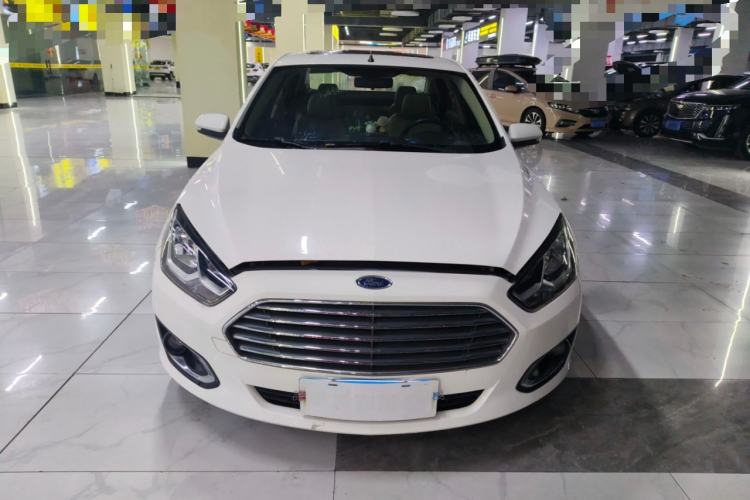 Used Ford Escort 2015 1.5L Automatic Fashion Model
