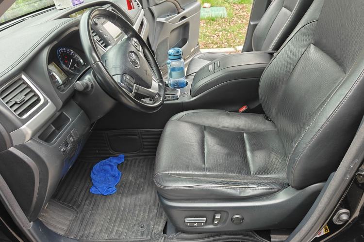 Used Toyota Highlander 2015 2.0T Four-Wheel Drive Luxury Edition 7-Seater Left Front Seat