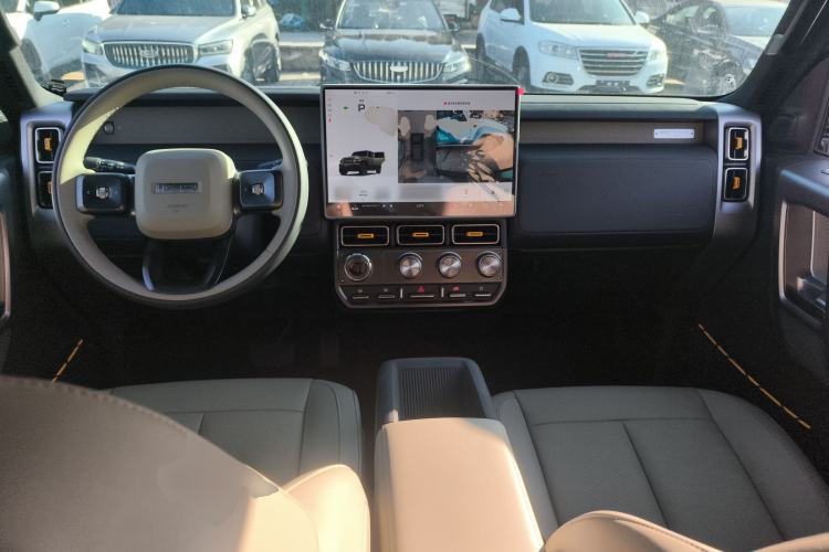 Used iCAR V23 2025 501 Four-Wheel Drive Intelligent Driving Version Interior 2