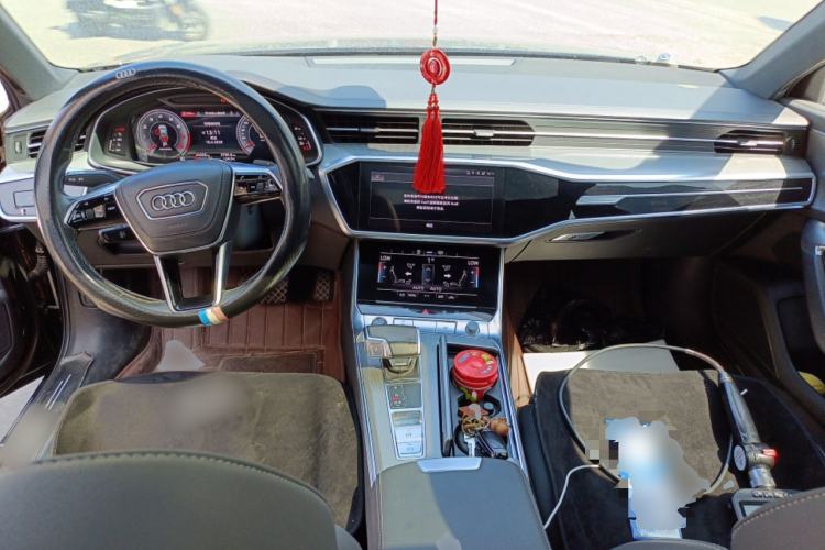 Used Audi A6L 2023 40 TFSI Luxury Dynamic Model Center Console