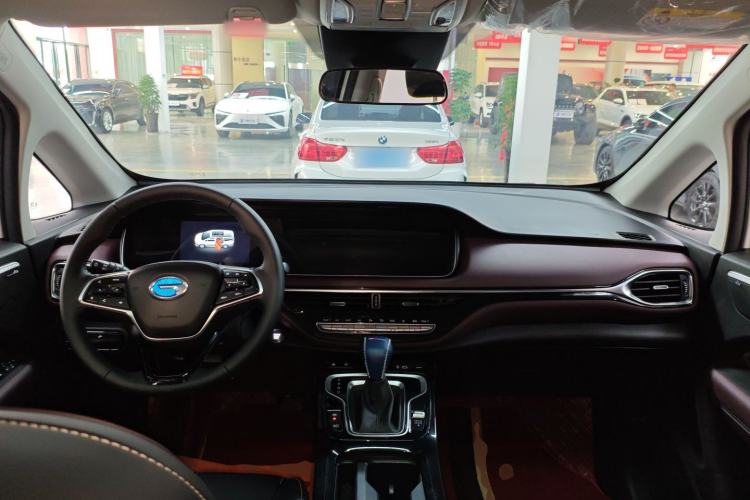 Used GAC Trumpchi M6 2023 PRO 270T DCT Luxury Edition Center Console