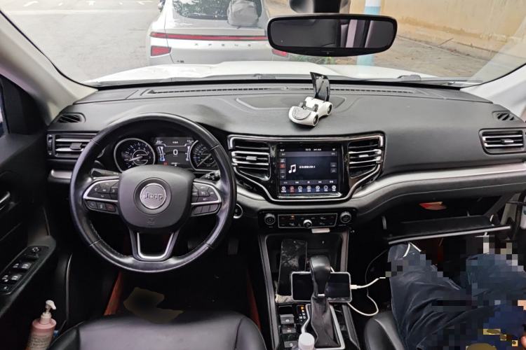 Used Jeep Commander 2018 2.0T Two-Wheel Drive Enjoy Edition China V
