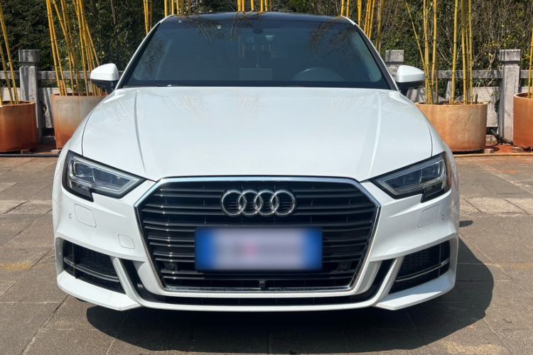 Used Audi A3 2019 Limousine 35 TFSI Fashion Edition China V standard
