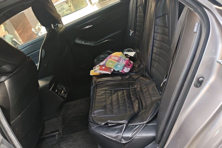 Used Toyota Avalon 2019 2.0L XLE Premium Edition China VI