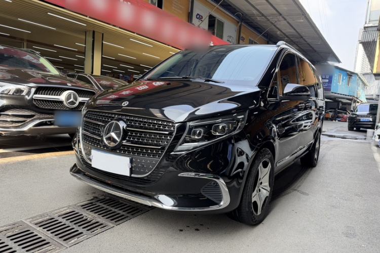 Used Mercedes-Benz V-Class 2024 V 300 Pilot Edition