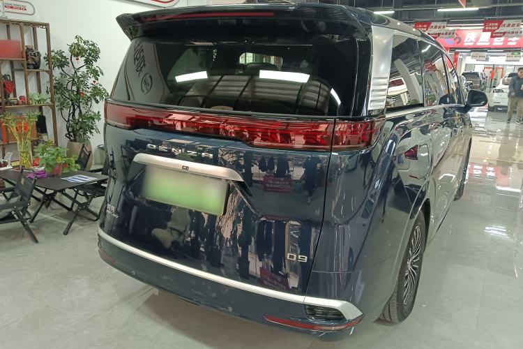 Used Denza D9 2022 DM-i 970 Four-Wheel Drive Prestige Model