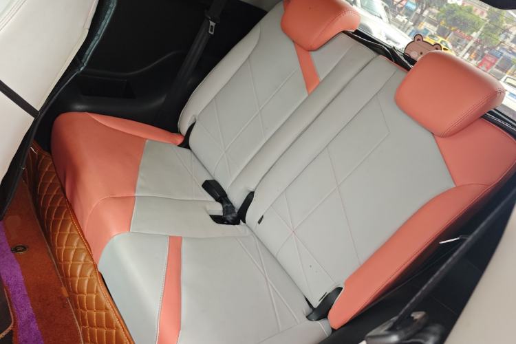 Used Chery QQ Little Ant 2022 Sweet Pink Edition Half-Sugar Version 3-Cell Lithium 30kW 301km Left Rear Seat