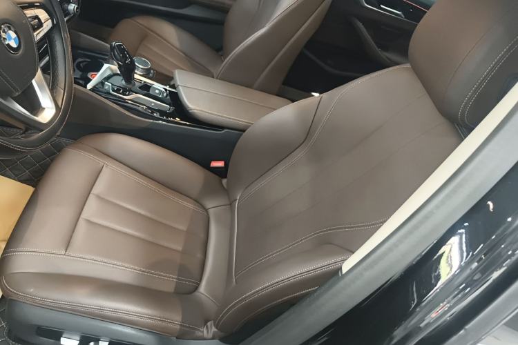 Used BMW 5 Series 2019 525Li Luxury Package