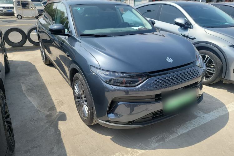 Used Leapmotor C11 2023 Range-Extended 300 Comfort Edition Front Right 45 Deg