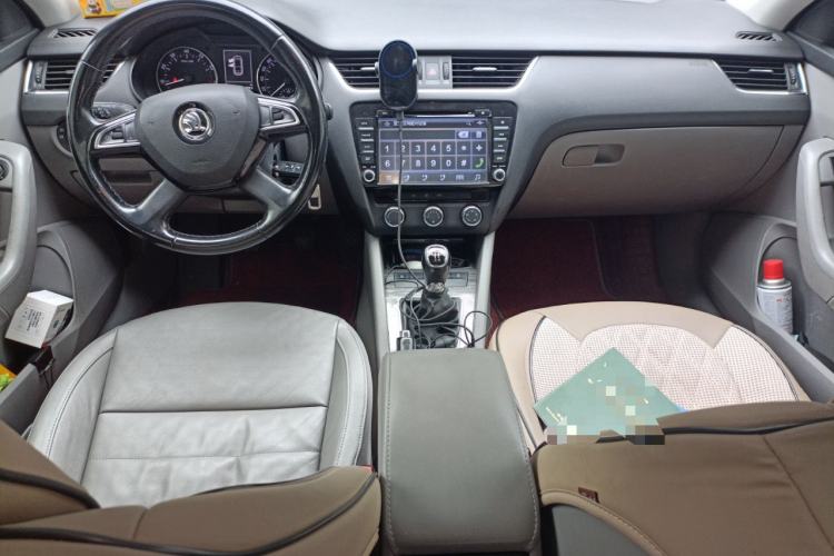 Used Skoda Octavia 2015 1.6L Manual Yijun Edition
