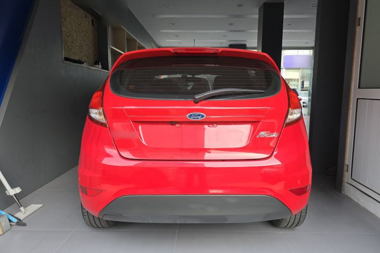 Used Ford Fiesta 2013 Hatchback 1.5L Automatic Fashion Edition
