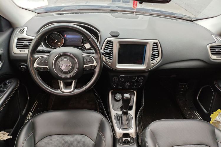 Used Jeep Compass 2017 200T Automatic Family Enjoyment Four-Wheel Drive Edition
