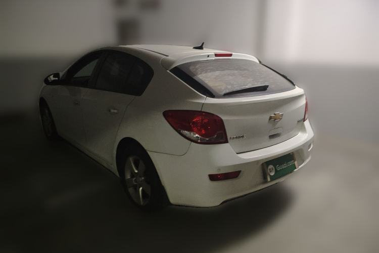 Used Chevrolet Cruze 2013 Hatchback 1.6L Manual Luxury Model
