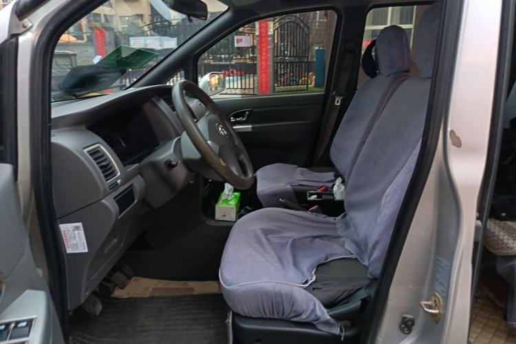 Used Dongfeng Shuaike 2011 1.6L Manual Comfort 7-Seater