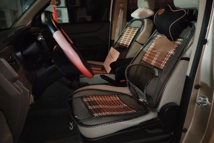 Used Wuling Hongguang V 2019 1.5L Enjoyment Version China VI LAR