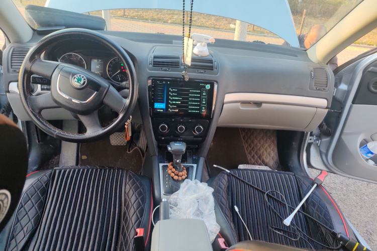 Used Skoda Octavia 2013 1.6L Fifth Anniversary Limited Edition
