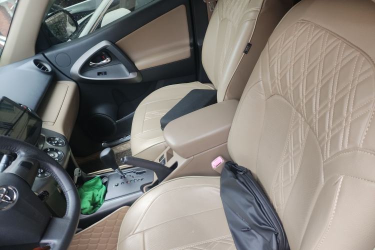 Used Toyota RAV4 2011 2.0L Automatic Luxury Edition Left Front Seat