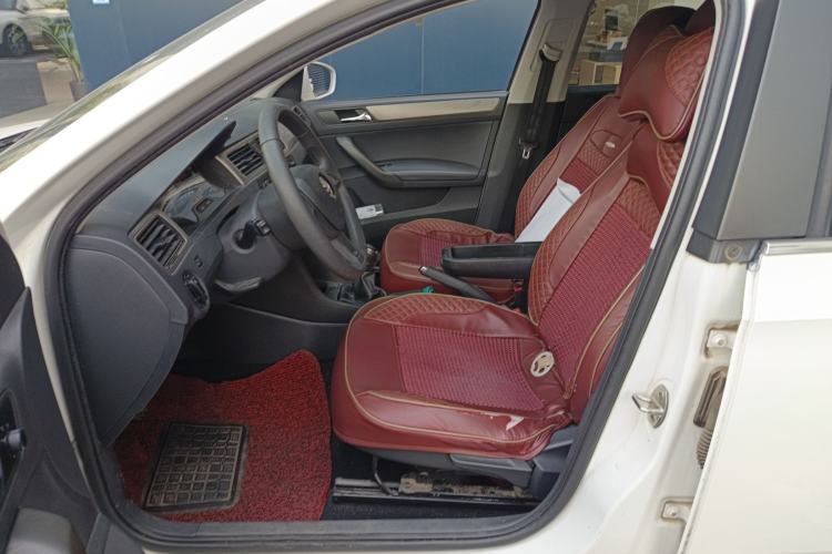 Used Skoda Rapid Spaceback 2016 Revised 1.6L Manual Chuanxing Edition Left Front Seat