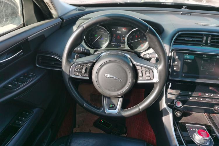 Used Jaguar XE 2015 2.0T 200 PS R-Sport
