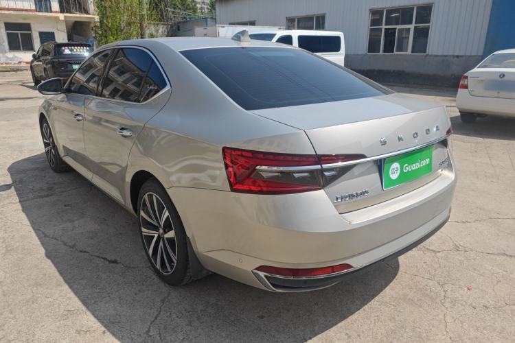 Used Skoda Superb 2022 TSI330 DSG Luxury Edition Rear Left 45 Deg