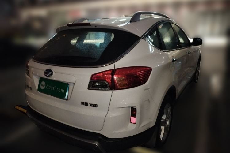 Used Bestune X80 2013 2.0L automatic luxury version