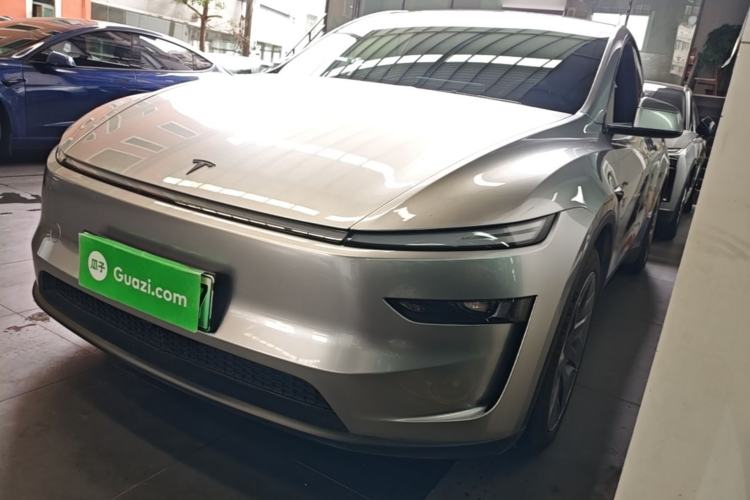 Used Tesla Model Y L 2025 Model Long-Range All-Wheel-Drive Version