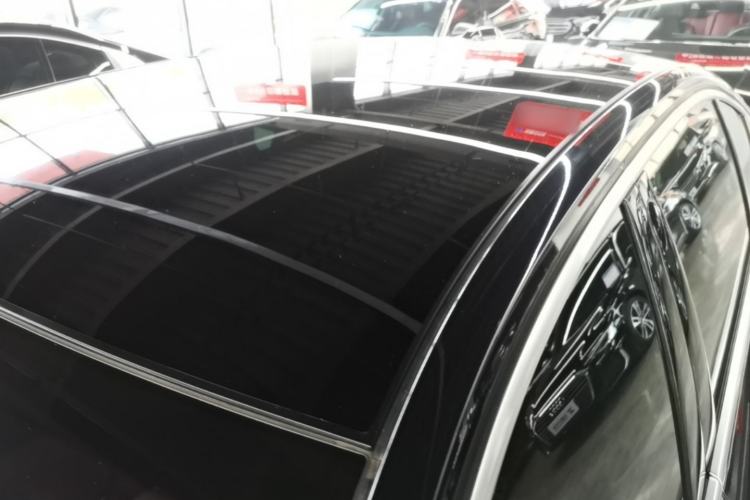 Used BMW i5 2024 eDrive 35L Luxury Package Roof