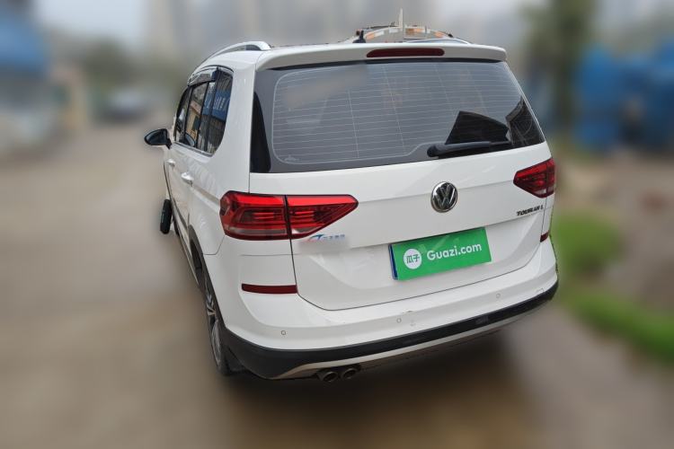 Used Volkswagen Touran 2018 Volkswagen Touran L 280TSI DSG Boundary Edition 7 Seats China VI Standard Rear Left 45 Deg