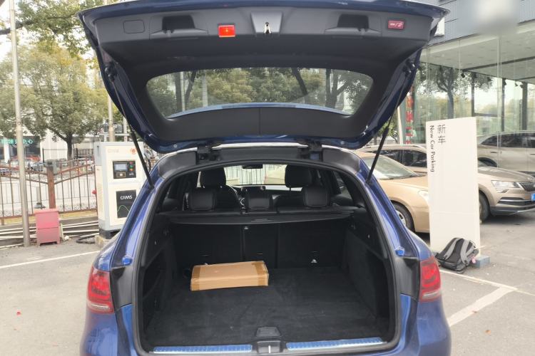 Used Mercedes-Benz GLC 2020 GLC 260 L 4MATIC Dynamic Model