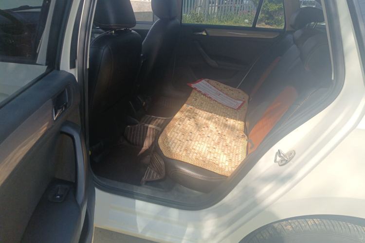 Used Volkswagen Santana 2015 Haval H6 1.6L Automatic Luxury Model Left Rear Seat