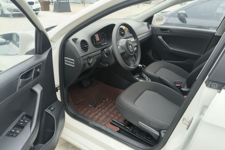 Used Volkswagen Jetta 2015 Value Edition 1.6L Automatic Fashion Version
