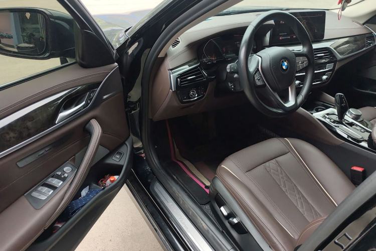 Used BMW 5 Series 2021 525Li Luxury Package Driver Seat