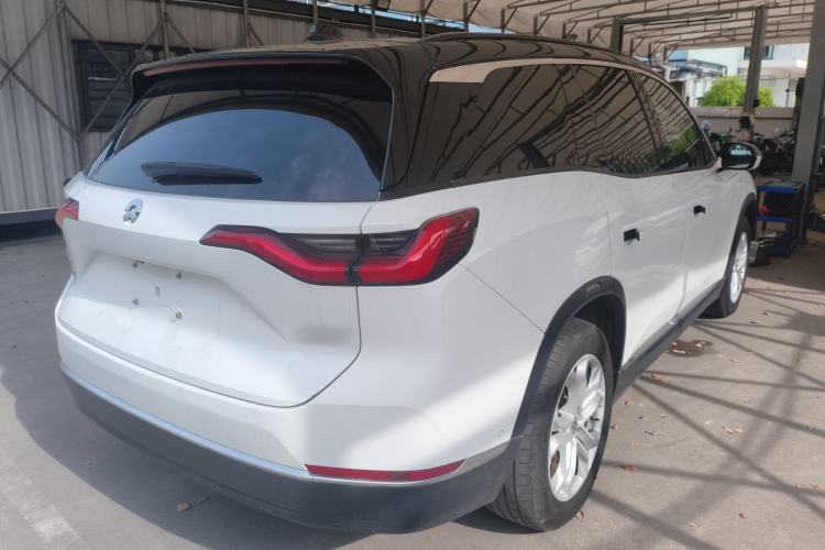 Used Nio ES8 2020 580 km Range 7-Seater Version Rear Right 45 Deg