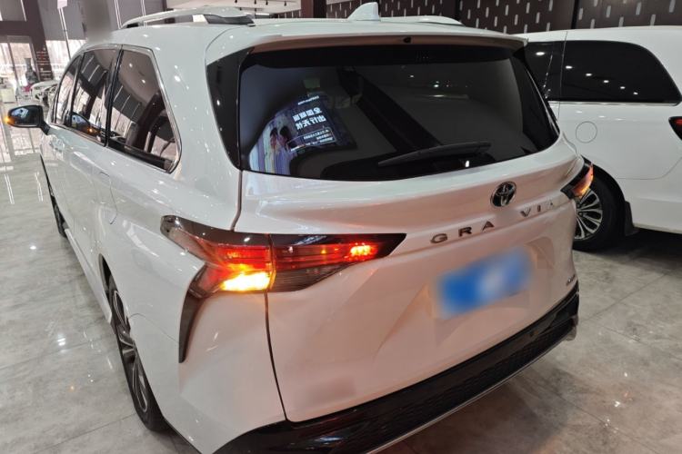 Used Toyota Granvia 2023 2.5L Hybrid Prestige PLUS Edition Rear