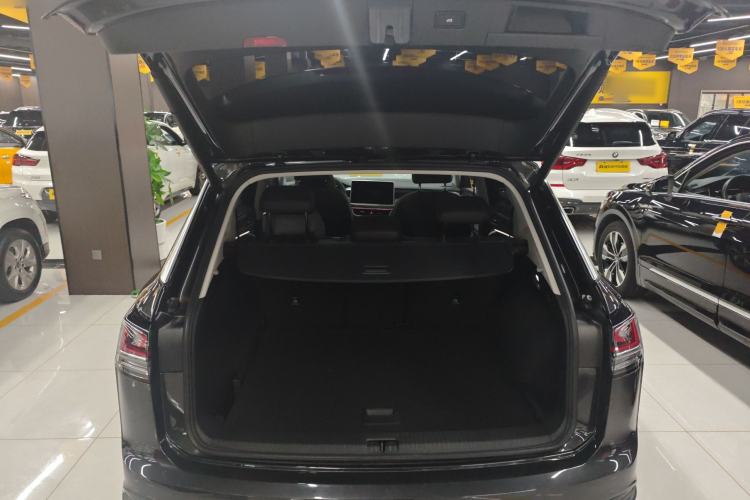 Used Volkswagen Tayron 2024 330TSI Two-Wheel Drive Luxury Plus Advanced Version