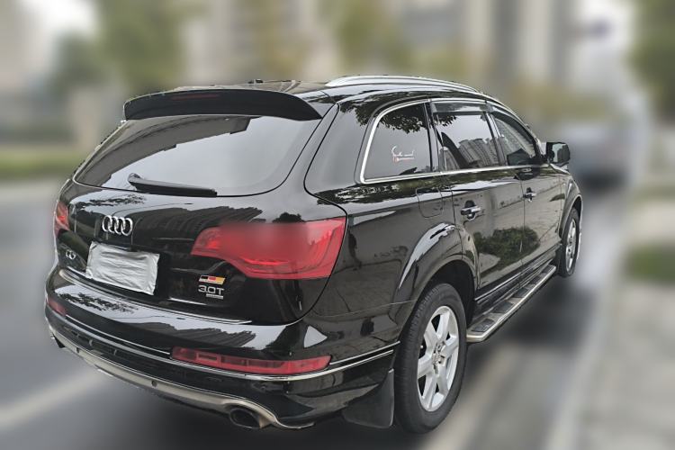 Used Audi Q7 
