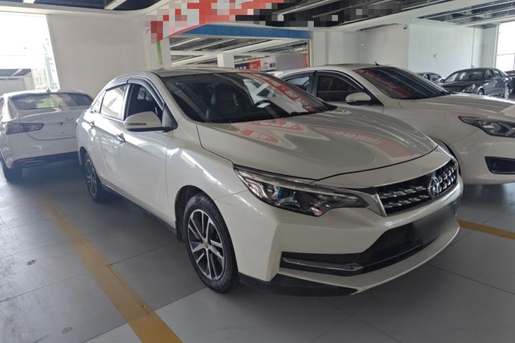 Used Venucia D60 2019 100 000 Honor 1.6L XL CVT Chenku Edition China VI Standard
