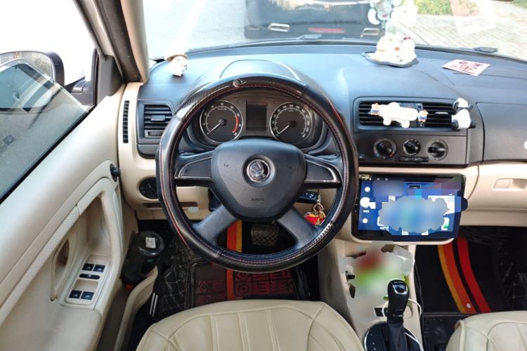 Used Skoda Fabia 2014 1.4L Automatic Crystal Edition