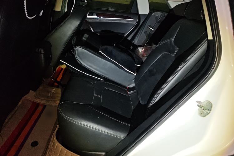 Used Zotye T600 2014 1.5T Manual Elite Edition Left Rear Seat