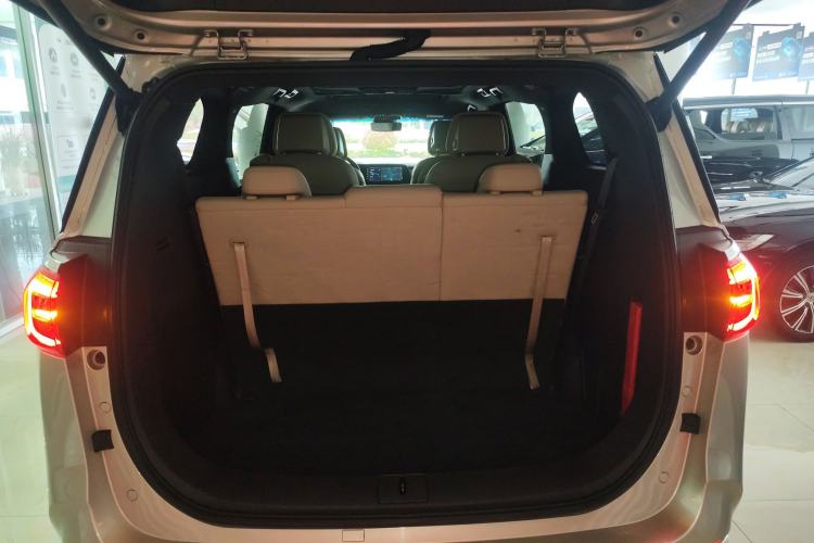 Used Buick GL8 2022 ES Land Cruiser 653T Luxury Model Trunk