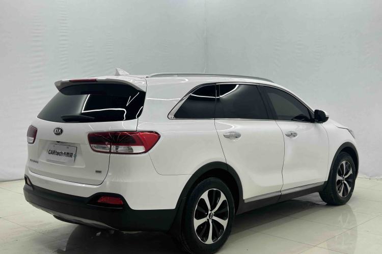 Used Kia Sorento 2015 Sorento L 2.4L Gasoline 4WD Elite Edition 7 Seats China IV Standard