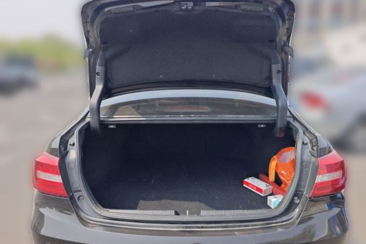 Used Great Wall C50 2014 Upgraded Model 1.5T Manual Elite Version Trunk